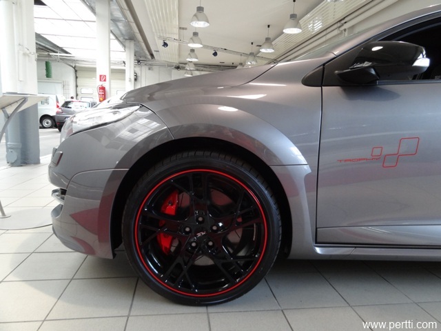 Trophy wheels